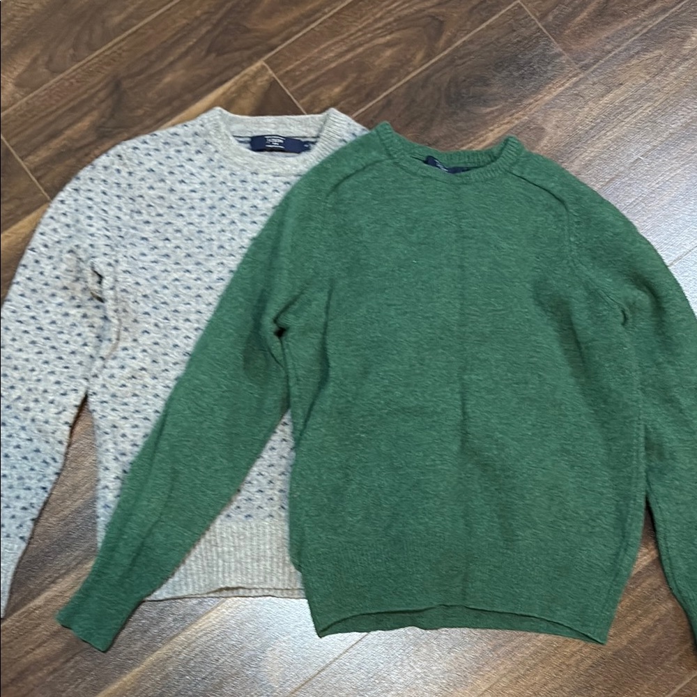 J.Crew Men's Green and Patterned Sweater Set